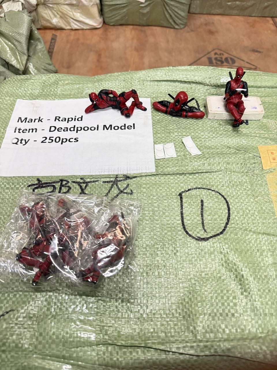 Deadpool "Merc with a Mouth" 3pc Collectible Action Figure Set – Premium PVC Desktop & Car Dashboard Ornaments